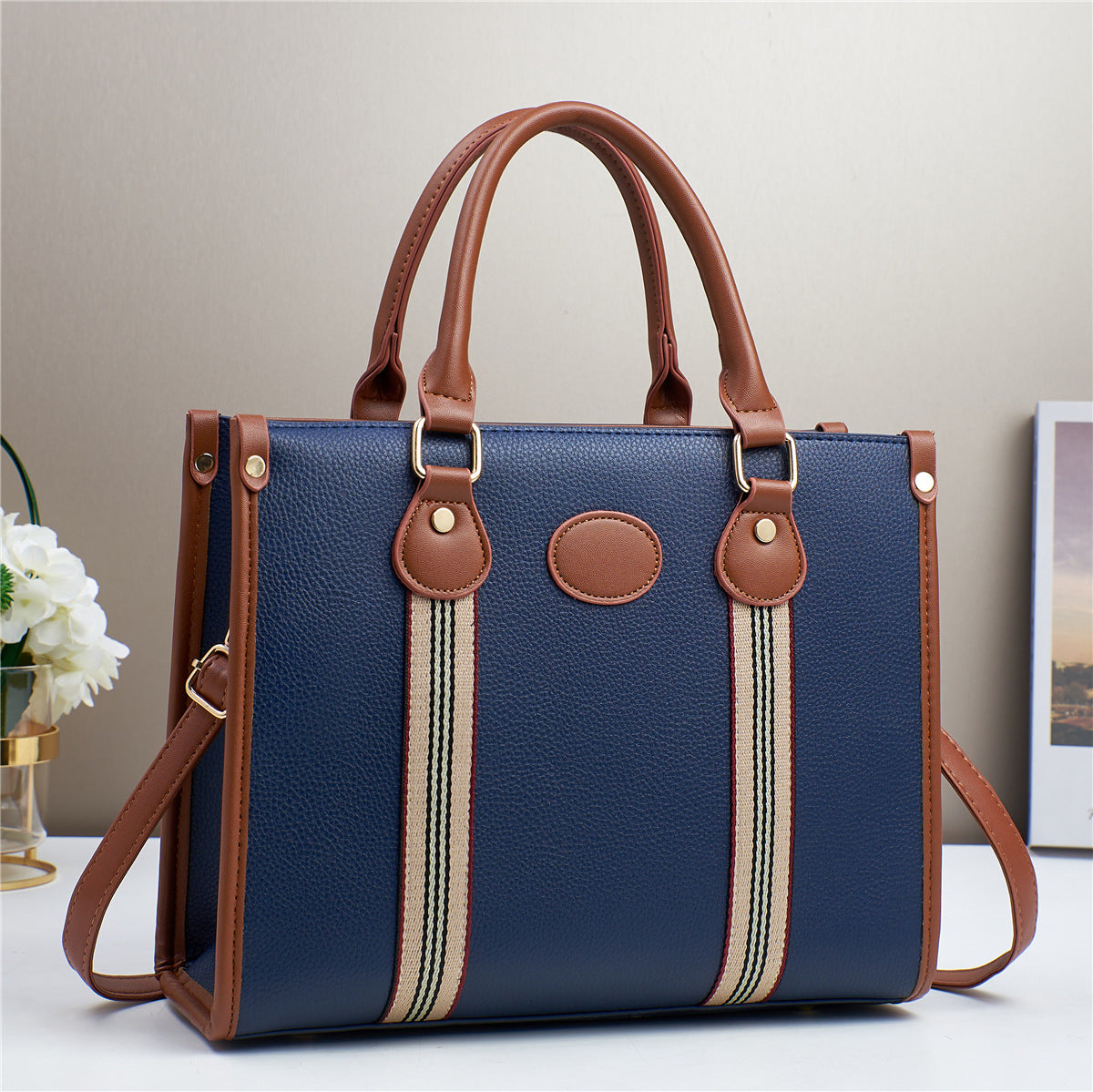 Stylish Women’s PU Handbag